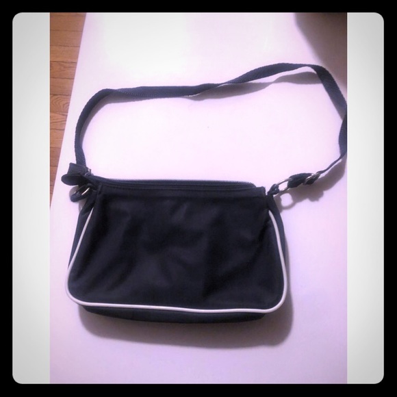 Tommy Hilfiger Vintage Navy Blue,Red & White Purse - Picture 2 of 3